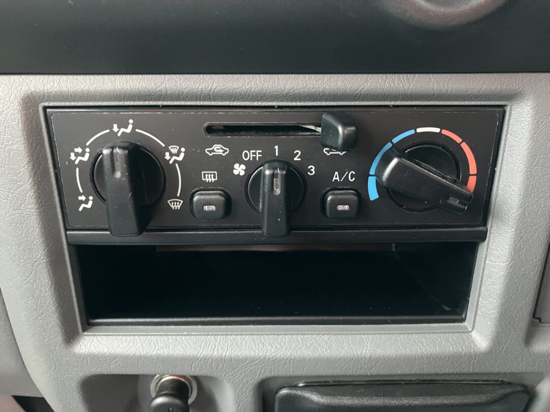 ミニキャブバン 7021