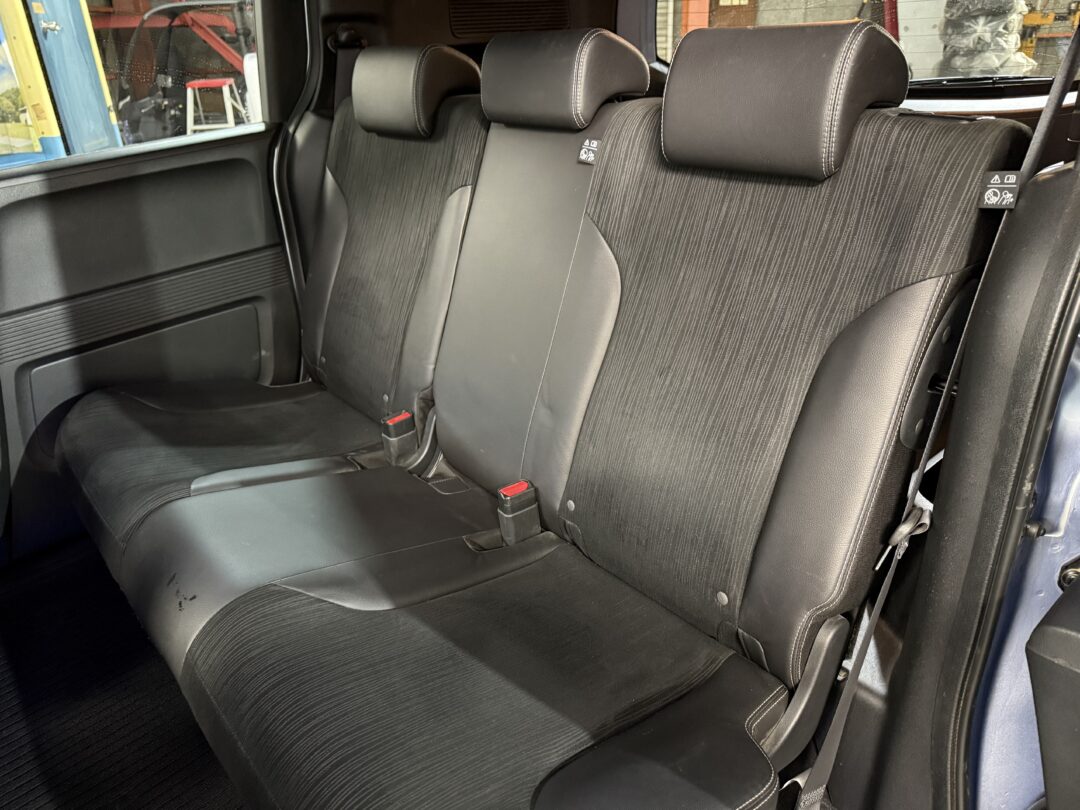 フリードスパイクハイブリッド8672