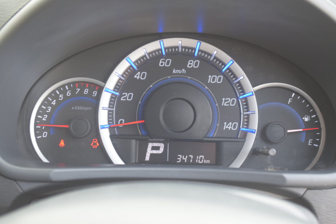 ワゴンRスティングレー 7496