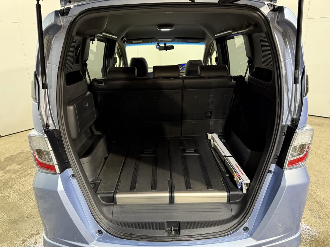 フリードスパイクハイブリッド8672