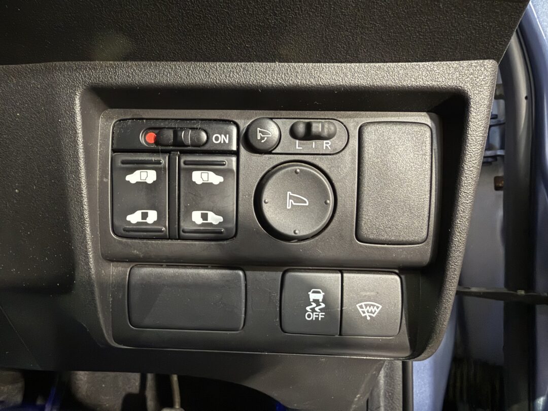 フリードスパイクハイブリッド8672