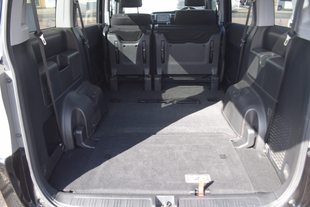 ステップワゴンスパーダ 5841