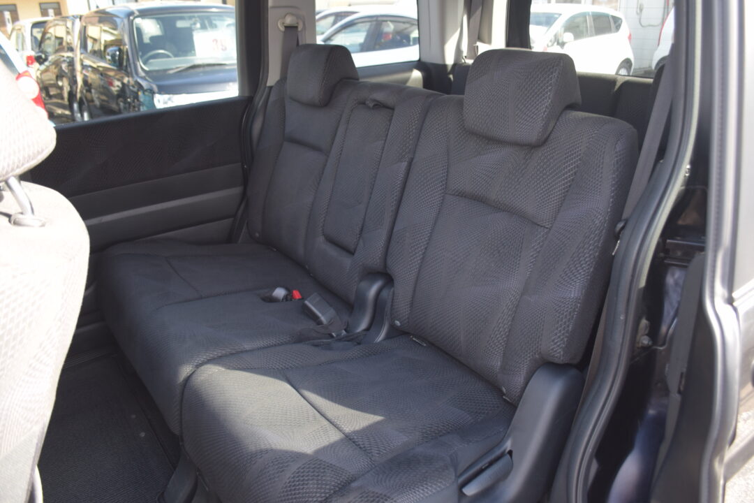 ステップワゴンスパーダ 5841