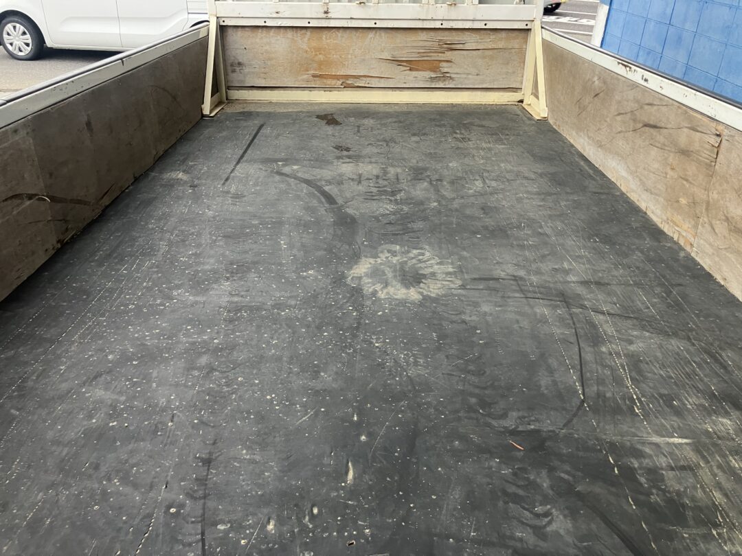 キャンターガッツ0784