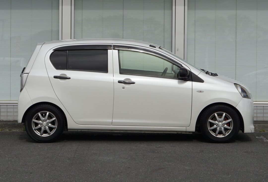 ミライース 1373