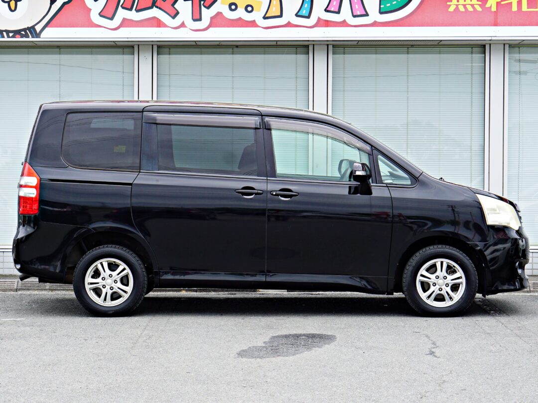 ノア 8424
