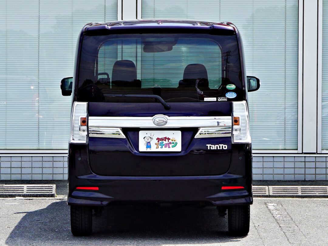 タント 8608