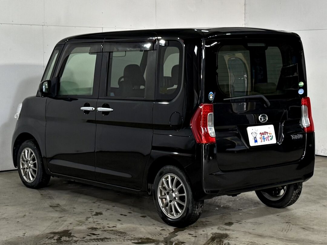 タント 8904